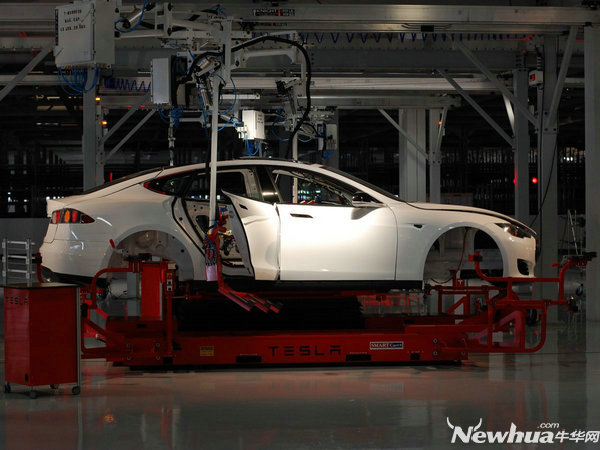 揭秘特斯拉超級電池廠：利用機(jī)器人、形如鉆石