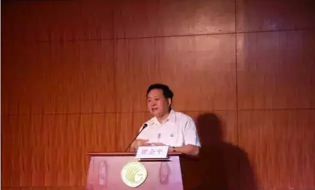 制造業(yè)轉(zhuǎn)型升級 不是單純的把活都給機器人干