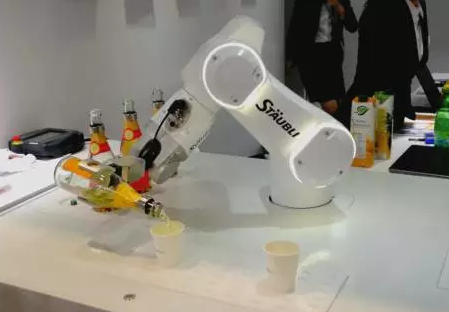 2018年投資工業機器人將獲得更快的回報！