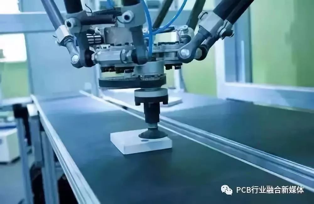 工業(yè)機器人在PCB行業(yè)的應(yīng)用