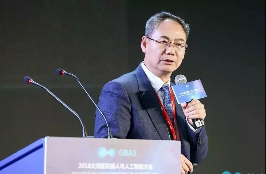 新松機器人曲道奎：國產(chǎn)機器人市場份額突降，值得反思
