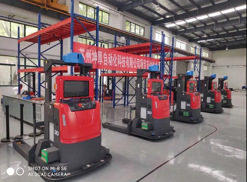 自研導航控制模塊 坤厚智能叉車AGV的差異化所在