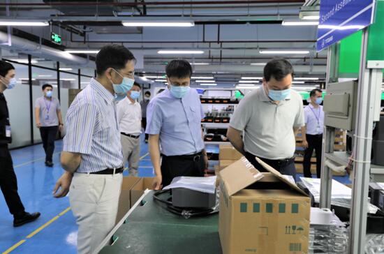 移動機器人六項標準終審會議在珠海順利舉行 行業專家蒞臨泰坦智能參觀指導