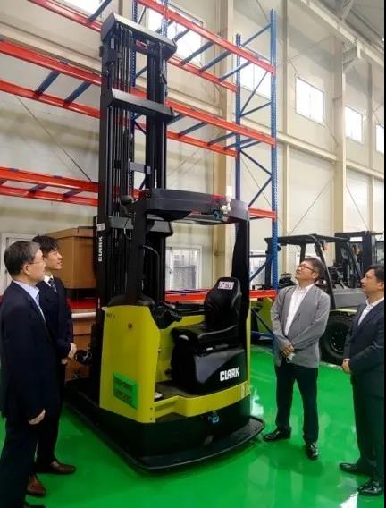 四強(qiáng)聯(lián)手！牧星智能與LG U+、CLARK、KN達(dá)成5G無人叉車業(yè)務(wù)戰(zhàn)略合作