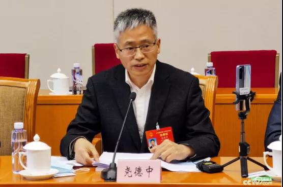 全國(guó)人大代表普諾思博首席科學(xué)家堯德中在兩會(huì)談移動(dòng)機(jī)器人“卡脖子”問題